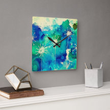 Konstnärlig, färglös väggklocka