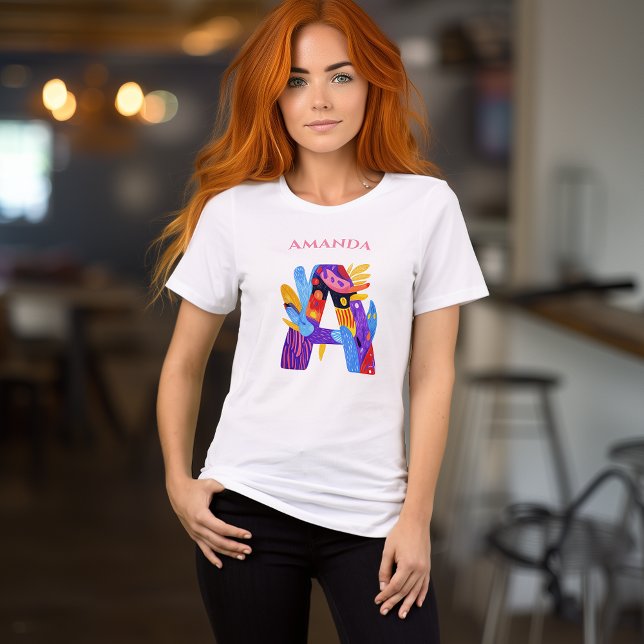 Konstnärlig monogram - Bokstav A Färgrik födelseda T Shirt (Skapare uppladdad)