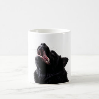 Konstnärlig svart hund porträttfoto kaffemugg