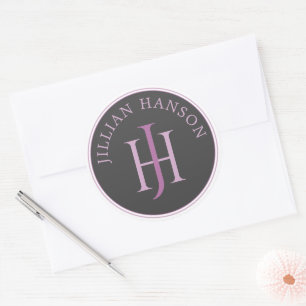 Konstnärligt monogram Namn Logotyp Raspberry Viole Runt Klistermärke