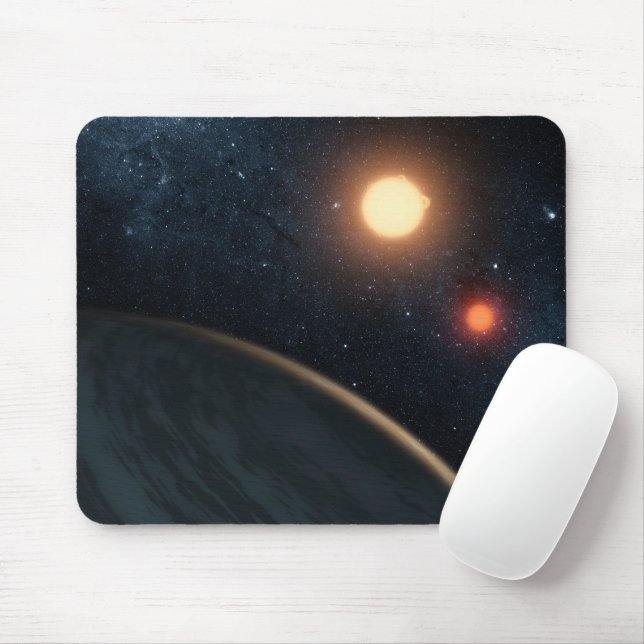 Konstnärskoncept som illustrerar Kepler-16b. Musmatta (Med mus)