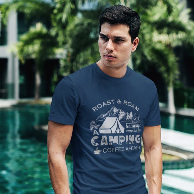 Konstruktion av kafé för grus- och rumskamera t shirt (Skapare uppladdad)