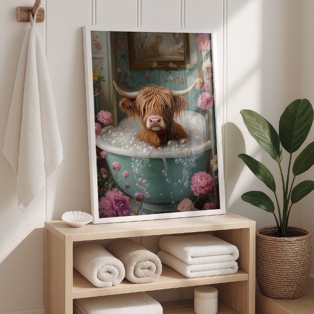 Konsttryck av Highlandko i blomsterbadkar Poster (Skapare uppladdad)