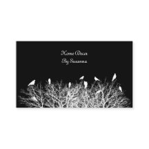 Kontrasterar svart och vitt