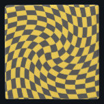 Kontroller av den svarta Gulten för Retro Warped-t Stenunderlägg<br><div class="desc">Retro warped kontrollerar schackbrädets utformning i en kombination av svart och gult färg. Retro-schackbrädet,  tvångstrött 70-tal,  psykodelic stil modern design för hemdekor,  kontor och skolprodukter och återtänkta utcheckade gåvor.</div>