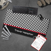 Kontrollerad Monogram Desk Mat