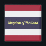 Konungariket Thailand Magnet<br><div class="desc">Konungariket Thailands historia: Konungariket Thailands färgade flagga, genom royalet Rama VI den 28 september 1917, visar hur fantastiskt skönhet och kultur i Konungariket Thailand är, och varje färg på flagga återspeglar tydligt detta. Den vita på flagga representerar renheten hos Buddha, den blå är Royalty och den röda, som blod, är...</div>