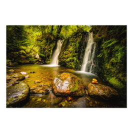 Koolalingo Waterfalls: Naturens Gömt Gem Fototryck