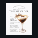 KÖP En Tini Bit Older Martini 50-årsdag<br><div class="desc">Elegant och chic design för en livlig födelsedagsfirande med en espresso martini. En söt och feminin rosett lägger till en festlig touch.</div>