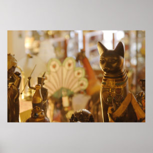Köp fönster med kattskulptur poster