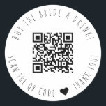Köp korten med ett dricks QR-kod Runt Klistermärke<br><div class="desc">Modern design och elegant utskriven Minimalist Köp knappen Rund streckmärke av typen Bride A Drink QR som kan anpassas med din text. Klicka på knappen "Anpassa" och använda verktyg som är utformat för att ändra mallen. Kolla in Graphic Art Design Store för andra produkter som matchar den här designen!</div>