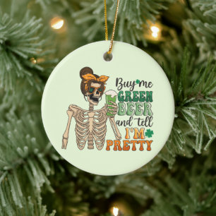 Köp mig Grönt Beer - Skeleton St. Patrick's Day Julgransprydnad Keramik