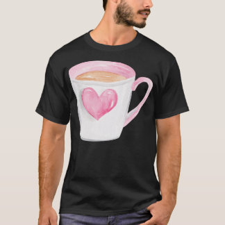 Kopp av kaffe med rosa hjärta t shirt