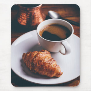 Kopp i Black Coffee och Fresh Croissant Musmatta