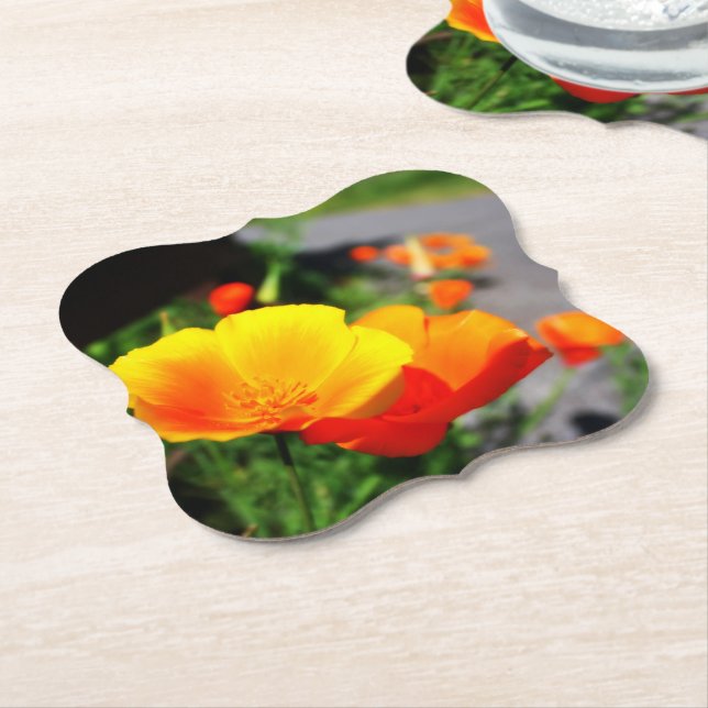 Kopp i guld underlägg papper (Vinklad)