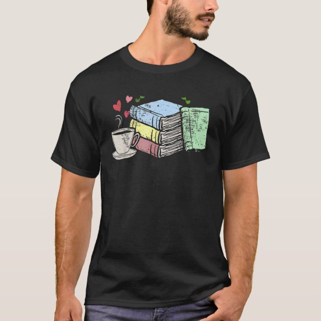 Kopp i teafé och läsare i Bok T Shirt (Framsida)