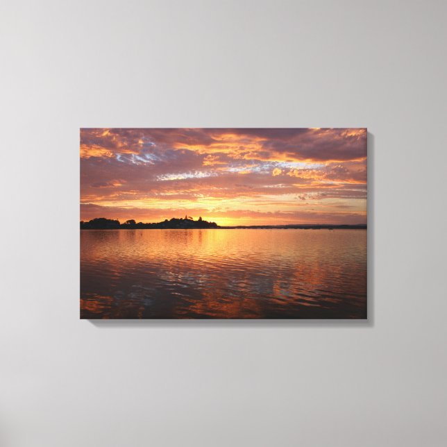 Koppar och brons Sjö i solnedgången Canvastryck (Framsida)