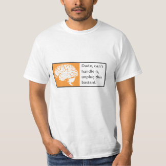 Koppla från denna oäkting tee shirt