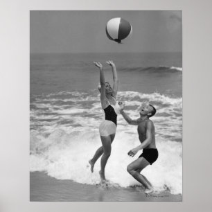 Koppla ihop att leka med en Beachball Poster