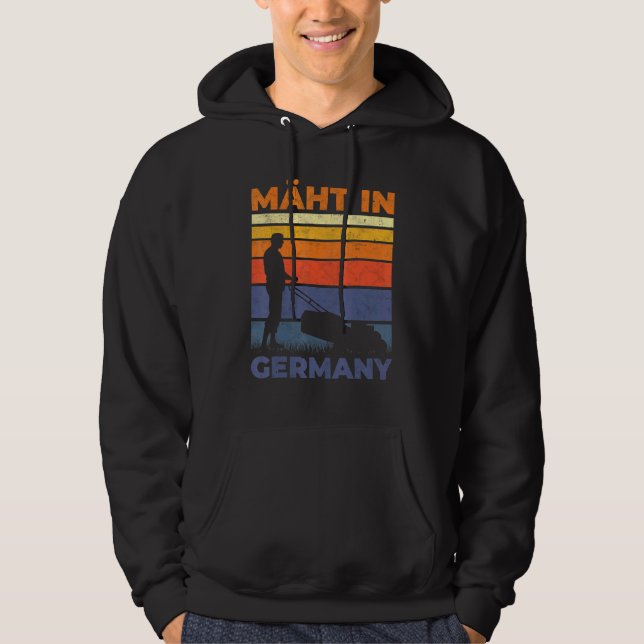 Kor i Tyskland  liggande trädgårdsskötsel, Gräsmat Hoodie (Framsida)