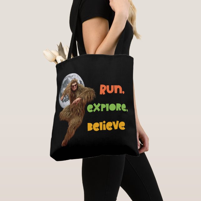 Kör Sasquatch Äventyr Tro Design Tygkasse (Närbild)