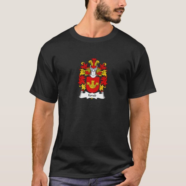 Korab Jackar Arm Family Crest T Shirt (Framsida)