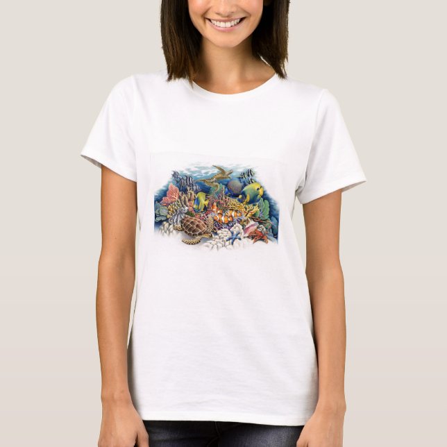 Korall bevattnar med den tropiska fisken t-shirt (Framsida)