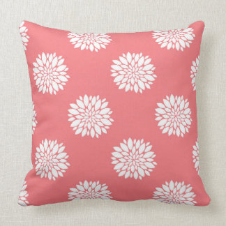 Koralldekorativ kudde med vitdahlias