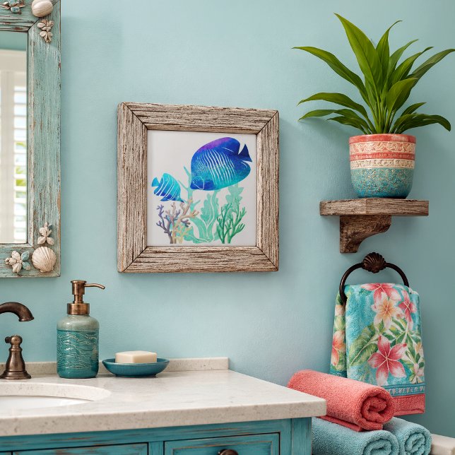 Korallrev fisk Akvarell stil Marinliv Kakelplatta (watercolor style ocean fish beach house decor ceramic tile shown framed in bathroom)