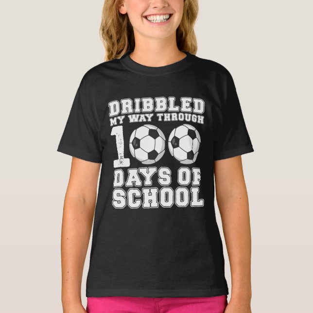 Körde min väg genom 100 dagars skolfotboll t shirt (Framsida)