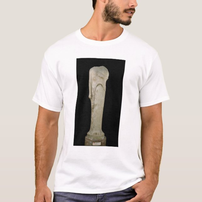 Kore figur som är hängiven till Hera Tee (Framsida)