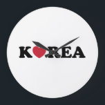 Korea Kärlek Heart Stor Klocka<br><div class="desc">Korea Kärlek Heart

Globe Trotters specialiserar sig på idiosynkratiskt bildmaterial från hela världen. Här hittar du unika hälsningskort,  vykort,  Poster,  Mousepads med mera.</div>