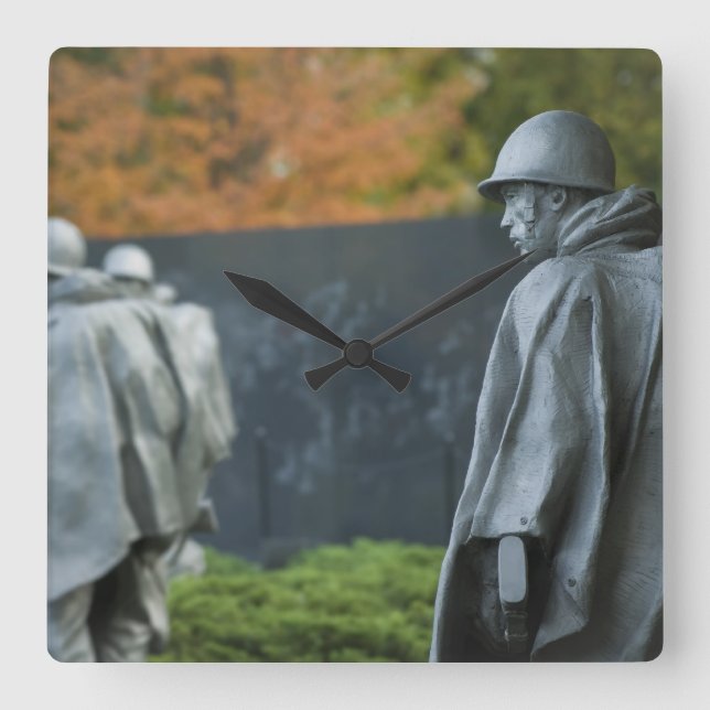 Koreanska Krig Memorial Fyrkantig Klocka (Framsida)