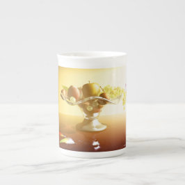 Korg av glas med frukter och fjäril benporslin mugg