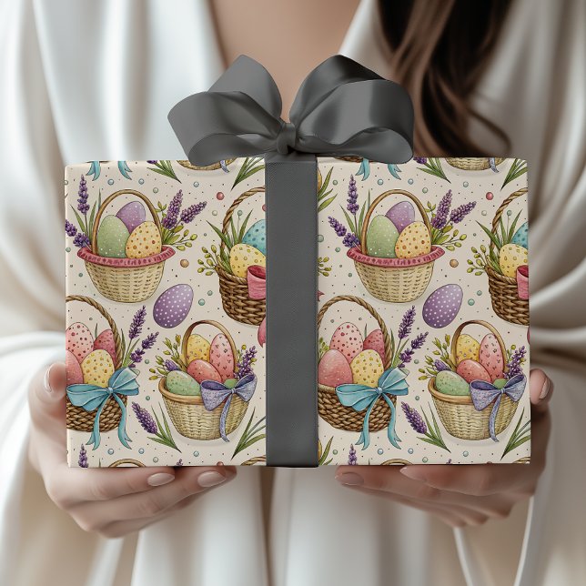 Korgflätade påskägg med lavendel presentpapper (Skapare uppladdad)