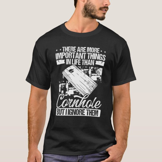 Kornhålspelare Viktigare sak-kornament T Shirt (Framsida)