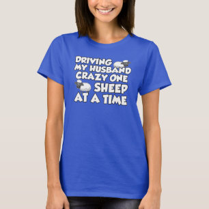 Körning av det galna ett får för make t shirt