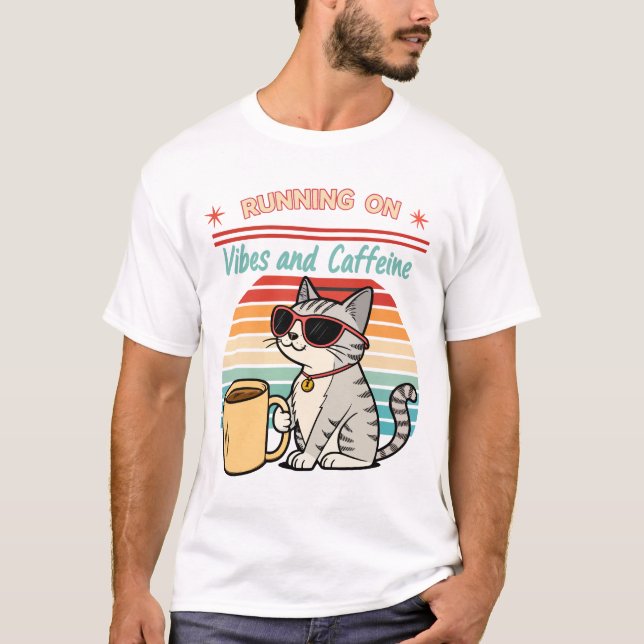 Körning på Vibes & koffein - Coola Cat Retro T Shirt (Framsida)