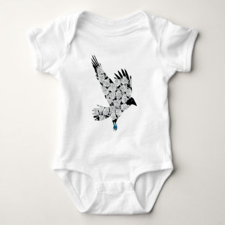 Korpsvart & ro tatuera den gotiska illustrationen tee