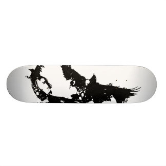 korpsvart skateboard