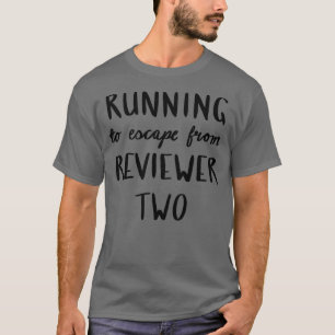 Körs för att fly från granskare två svarta t shirt