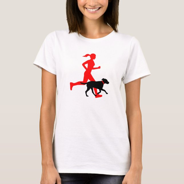 Körs med hund (röd/svart) tee shirt (Framsida)