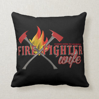 Korsade yxor för BRANDMAN FRU (Glass Efffect) Kudde