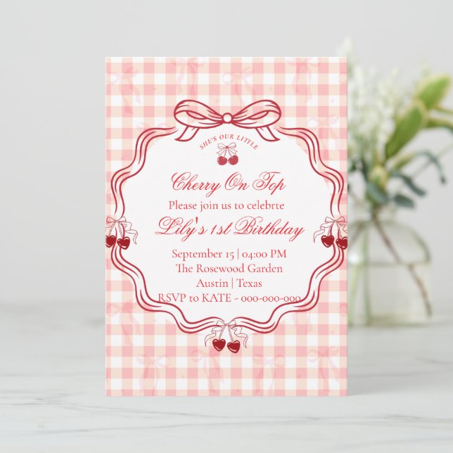 Körsbär 1-års inbjudan | Rosa Gingham-slöja  (Stående Fram)