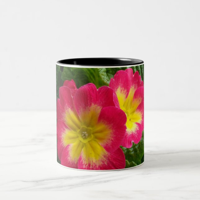 Körsbärsröda röda gula Primroses Två-Tonad Mugg (Center)