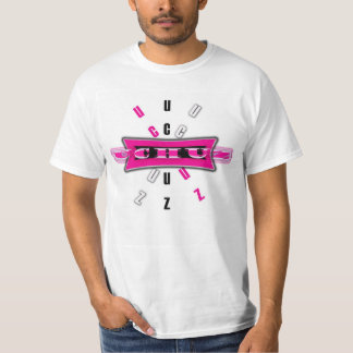 korsmönstrade kvinnor för uchuz tee shirt