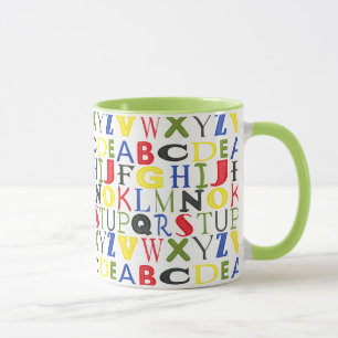 Kort Färgad Brev av Megan Meagher Mugg