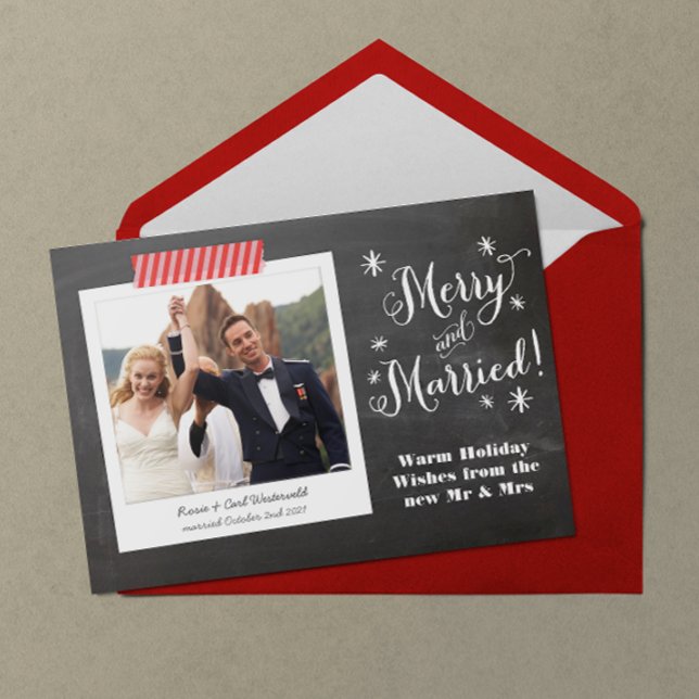 Kort för Helgdag med munstycke och gift (Chalkboard lettering Merry & Married Christmas holiday card with pink and red striped Washi tape)