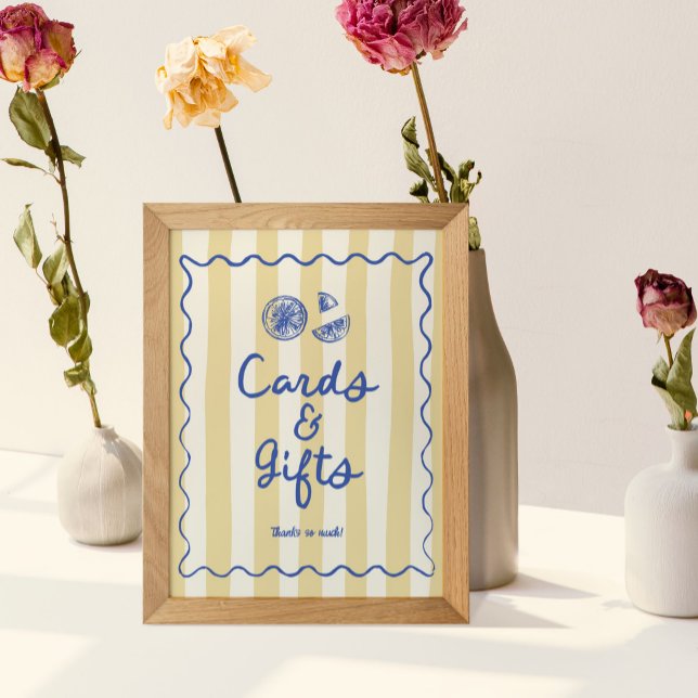 Kort- och presentkortsskylt med vismliknande lucka poster (Cards and Gifts Table Sign with yellow striped background, lemon illustrations and blue wavy border)