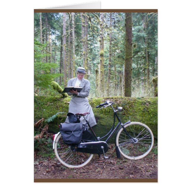 Kort - Victoriandamhandstil i skogen, med cykeln (Framsidan)